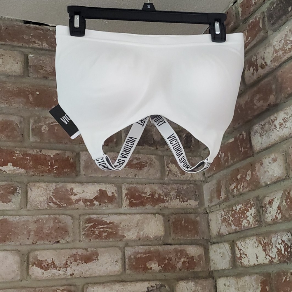 Victoria Secret Sports Bra size 36 DD